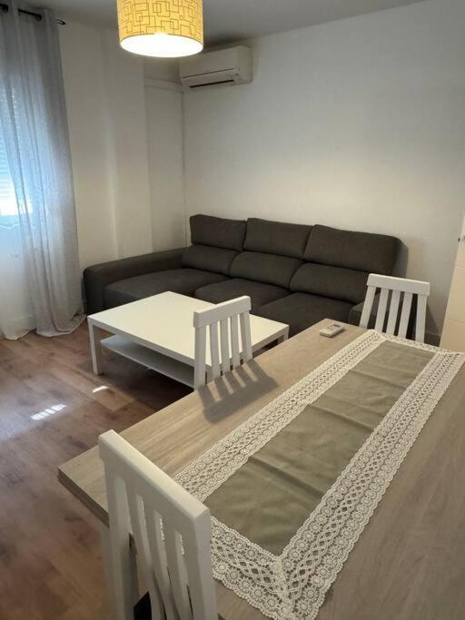 Apartamento Chicharro A Baeza Exteriör bild